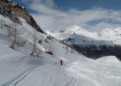 Montée à la Capanna Cristallina, 2570 m, depuis Bosco di Ossasco