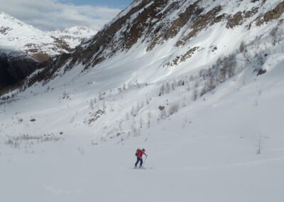 Montée à la Capanna Cristallina, 2570 m, depuis Bosco di Ossasco