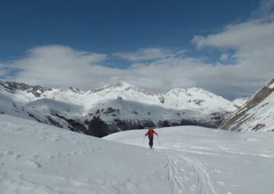 Montée à la Capanna Cristallina, 2570 m, depuis Bosco di Ossasco