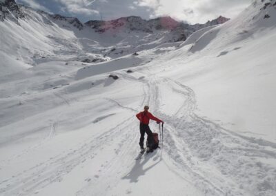 Montée à la Capanna Cristallina, 2570 m, depuis Bosco di Ossasco