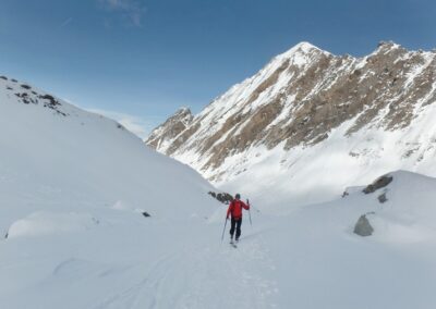Montée à la Capanna Cristallina, 2570 m, depuis Bosco di Ossasco