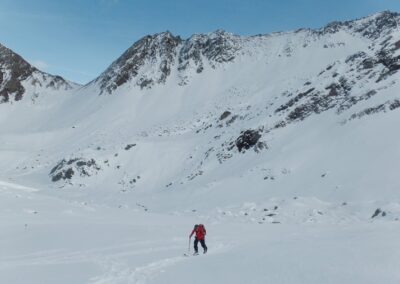 Montée à la Capanna Cristallina, 2570 m, depuis Bosco di Ossasco