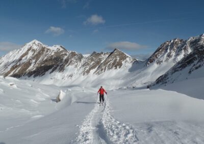 Montée à la Capanna Cristallina, 2570 m, depuis Bosco di Ossasco