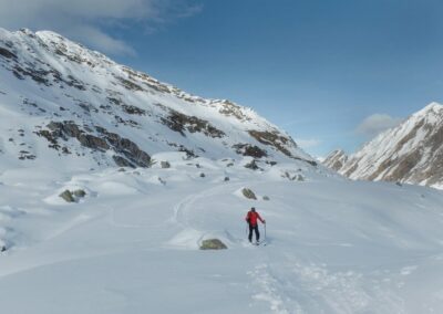 Montée à la Capanna Cristallina, 2570 m, depuis Bosco di Ossasco