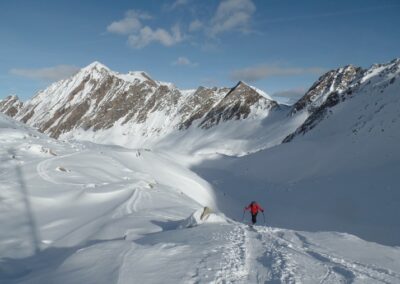 Montée à la Capanna Cristallina, 2570 m, depuis Bosco di Ossasco