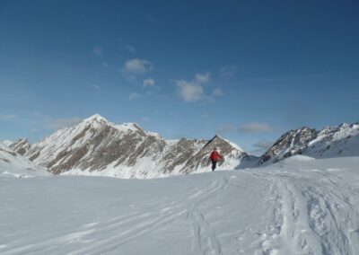 Montée à la Capanna Cristallina, 2570 m, depuis Bosco di Ossasco